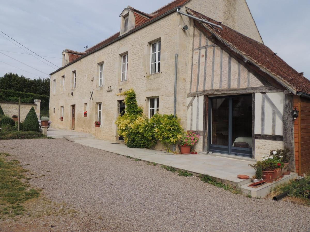 Bed and Breakfast La Ferme Du Bourg Eraines Exterior foto